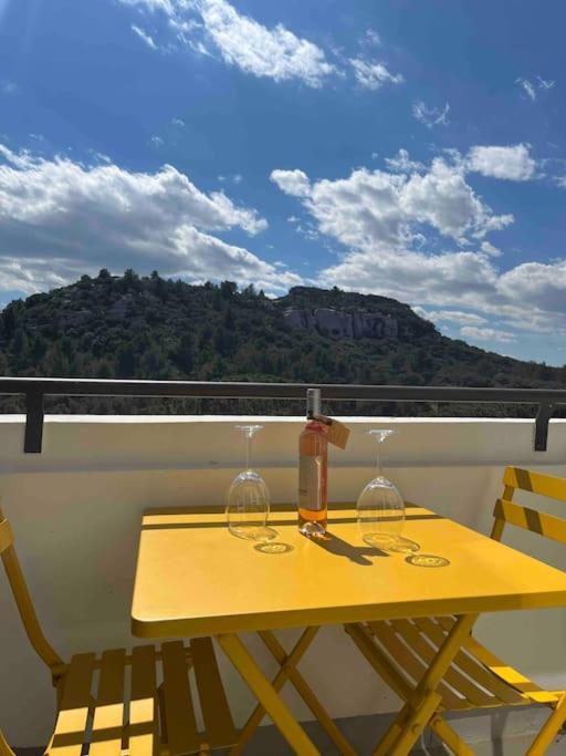 Appartamento "Lou Mes" Baux-De-Provence Balcon Esterno foto